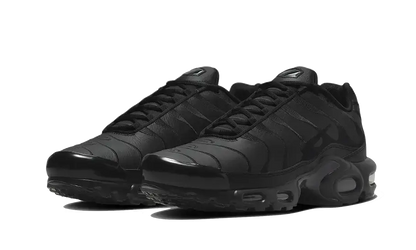 Nike Air Max Plus Triple Black Leather