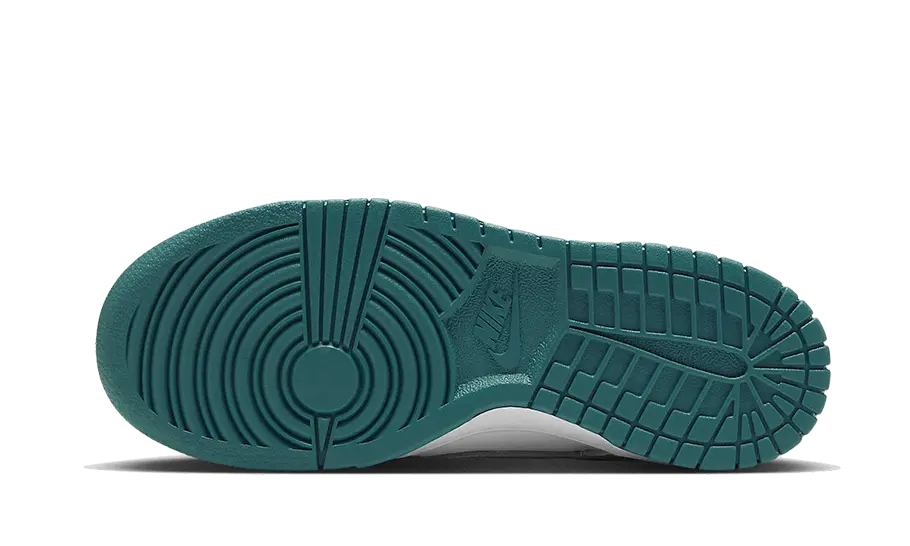 nike-dunk-low-white-grey-teal