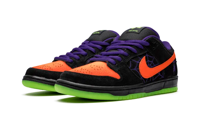 Nike SB Dunk Low “Night of Mischief” - BQ6817 006